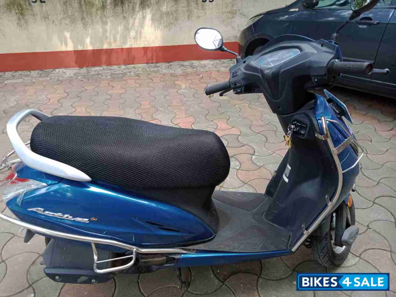 Blue Honda Activa 5G