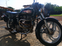 Black Royal Enfield Bullet Standard 350
