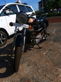 Black Royal Enfield Bullet Standard 350