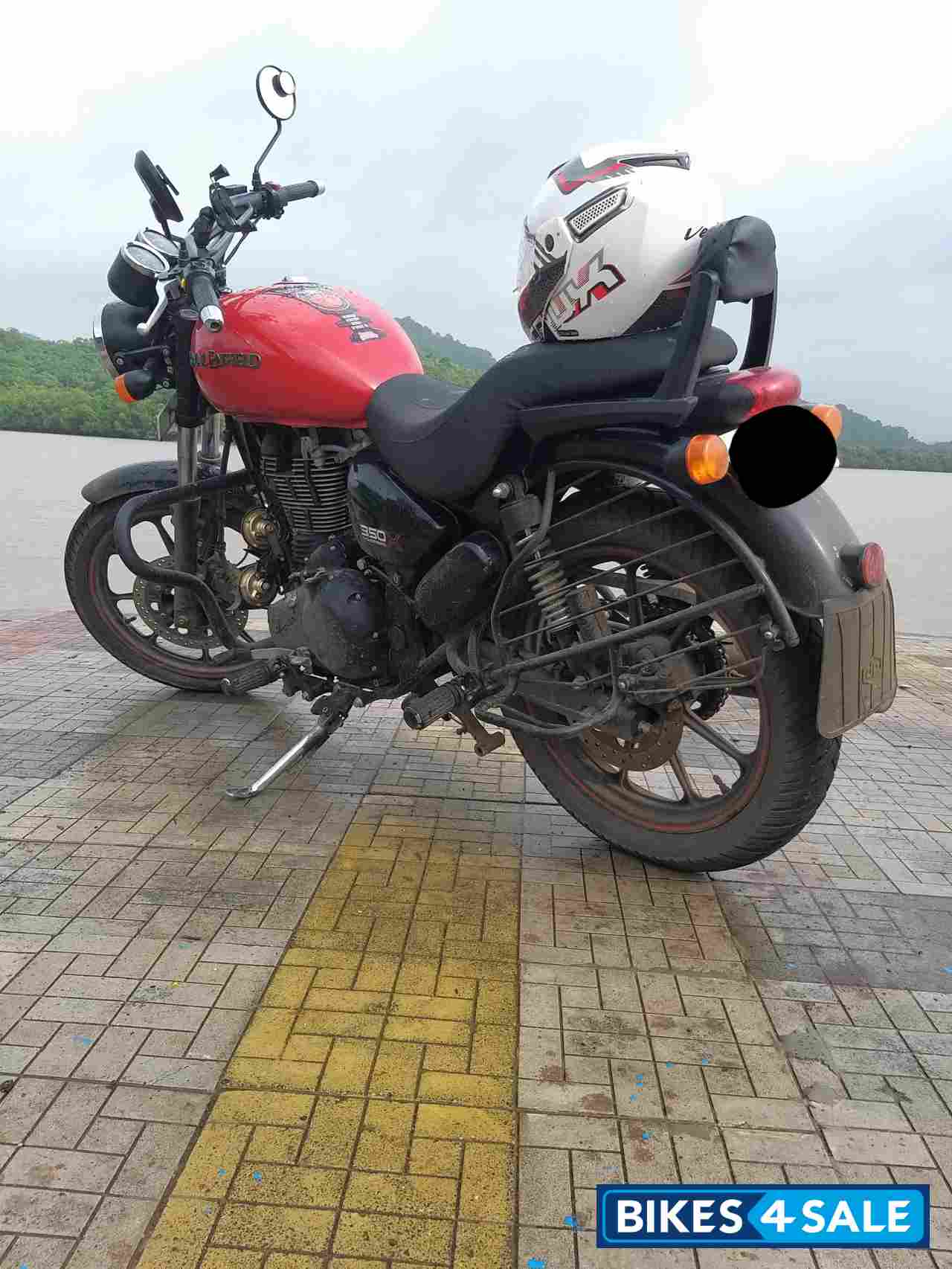Red Royal Enfield Thunderbird X 350
