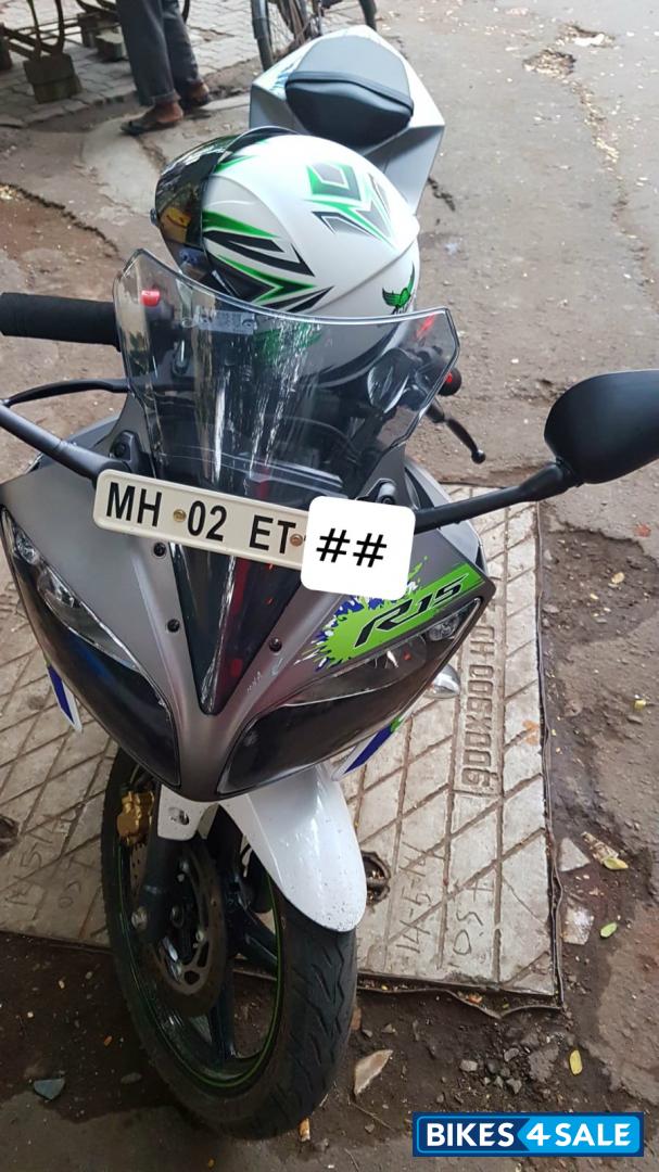 Yamaha YZF R15 V2