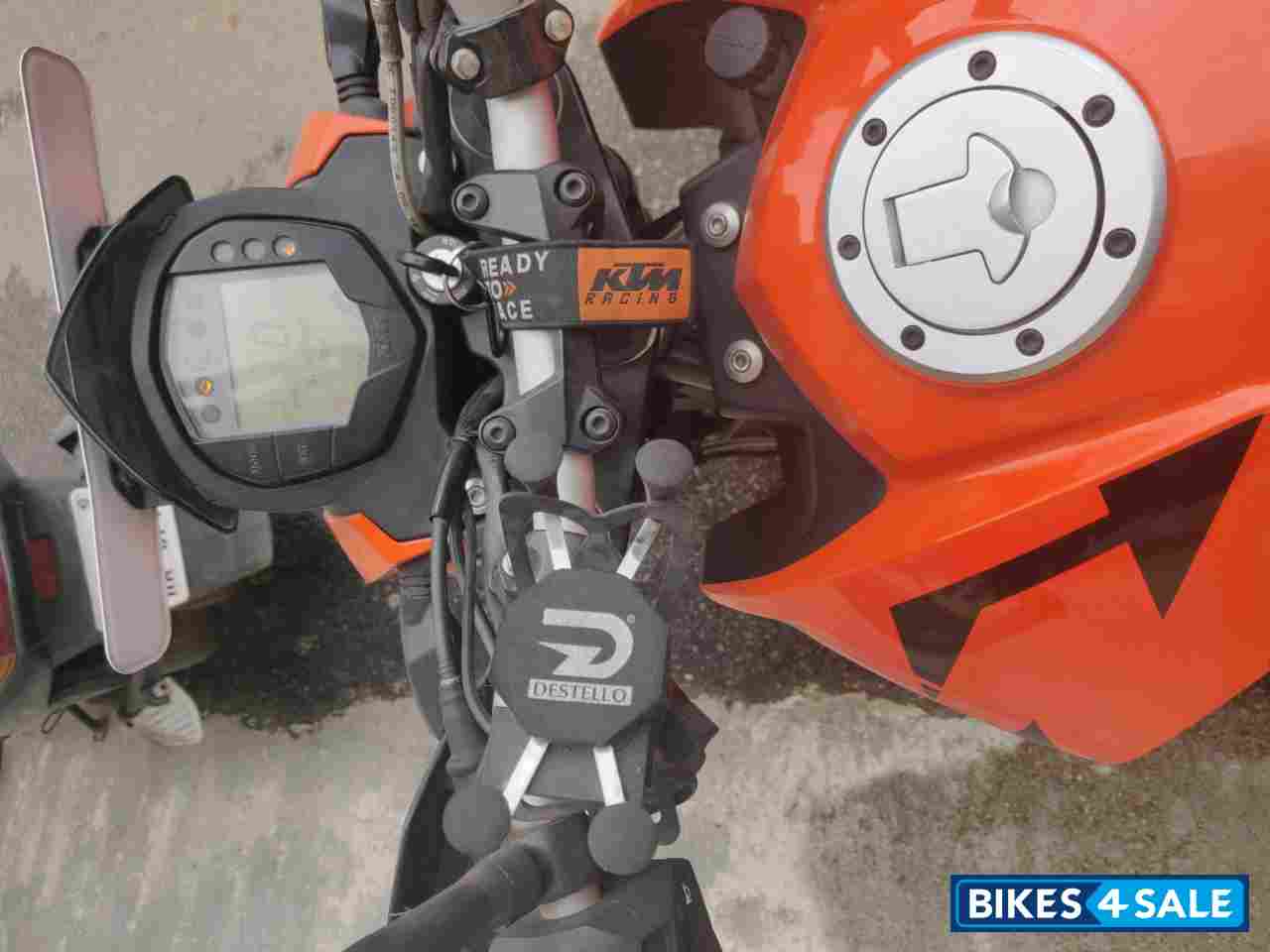 Orange KTM Duke 200