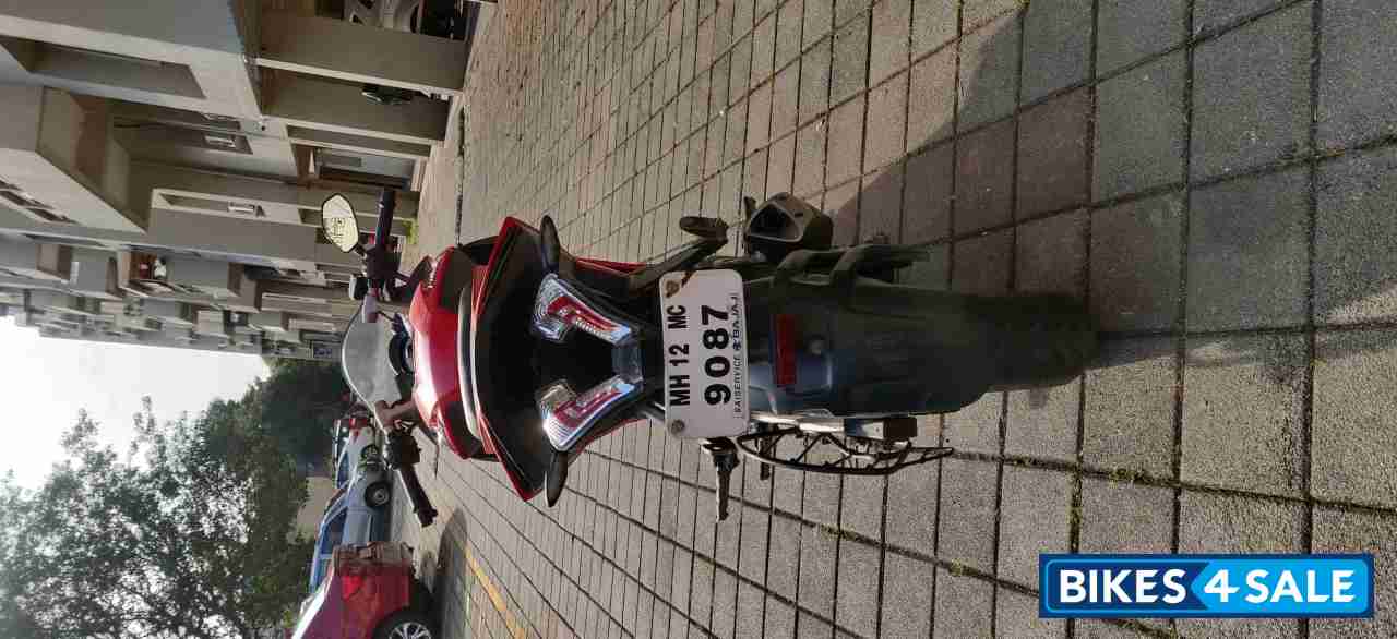 Bajaj Pulsar RS 200 ABS