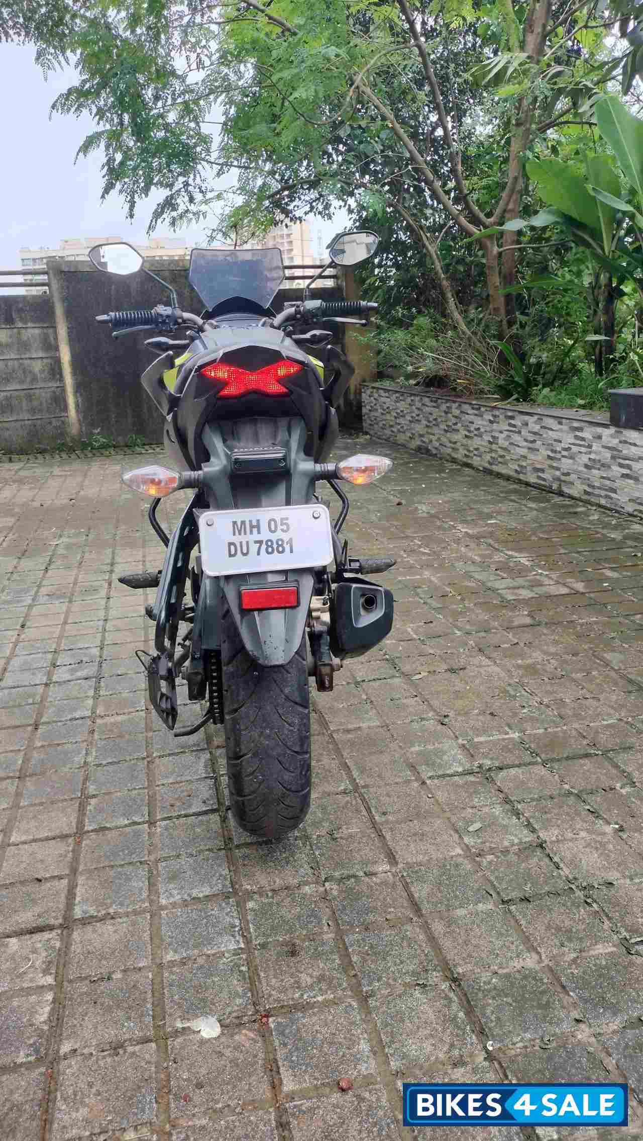 Honda CB Hornet 160R ABS