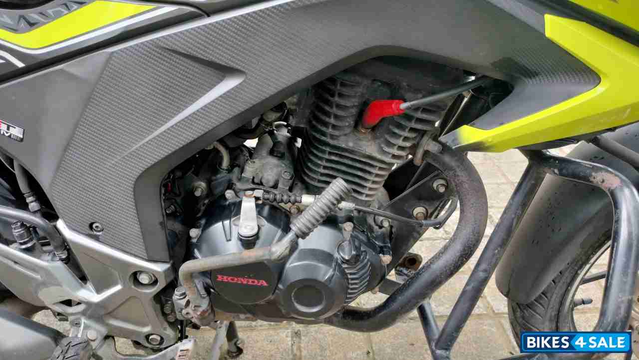 Honda CB Hornet 160R ABS