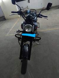 Bajaj Avenger Street 220