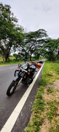 Royal Enfield Classic Stealth Black 2018 Model