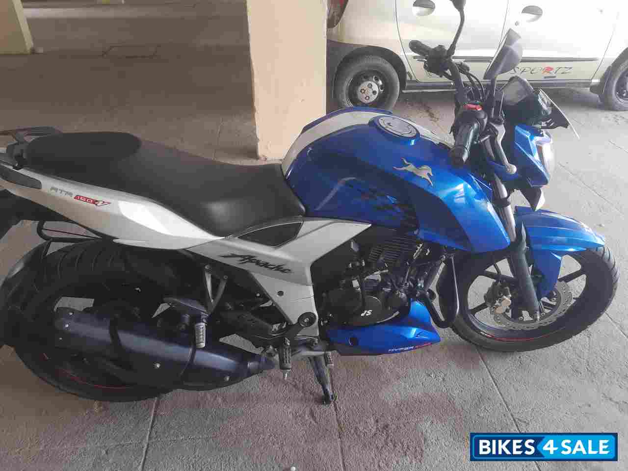 TVS Apache RTR 160 4V