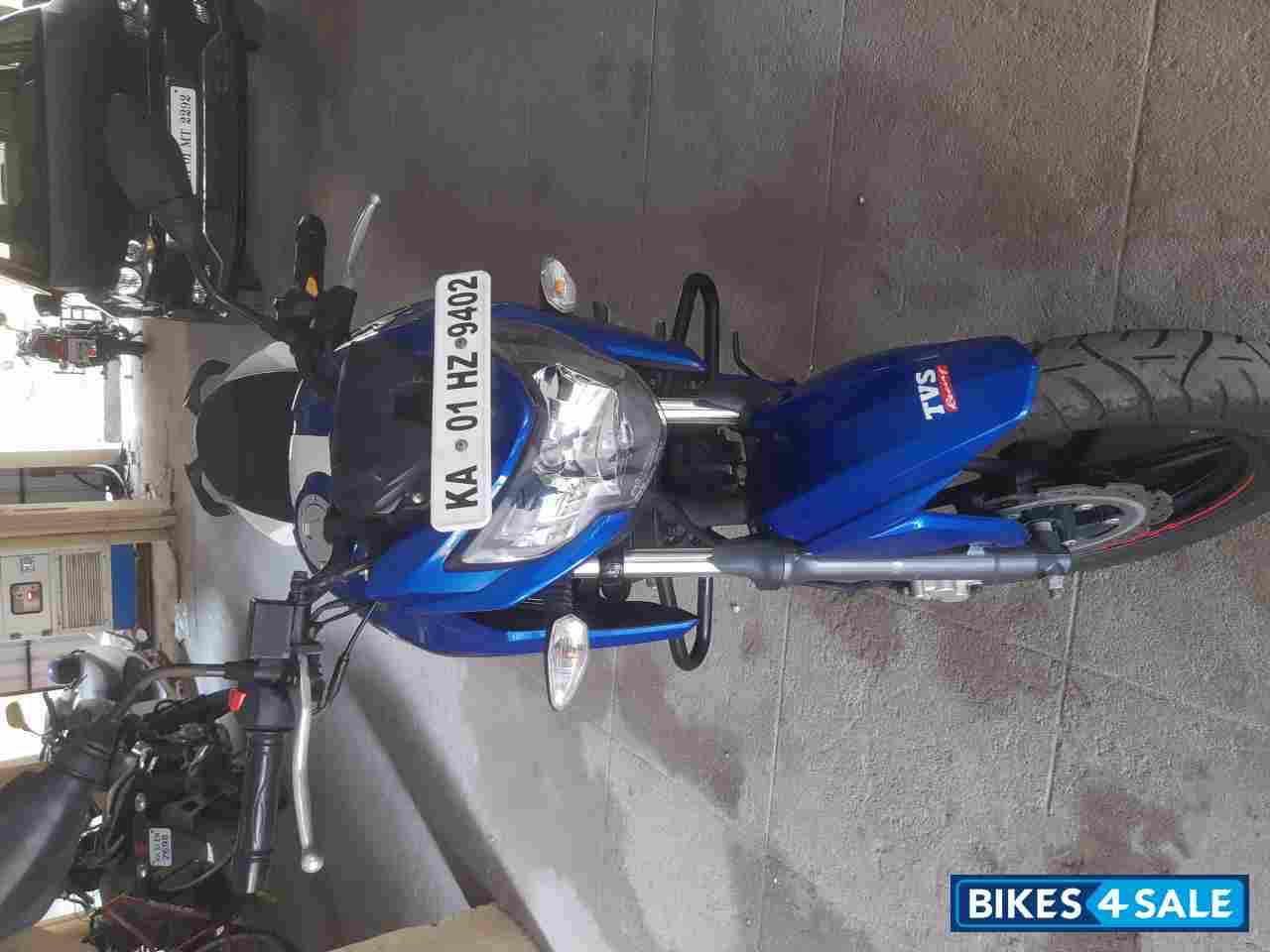 TVS Apache RTR 160 4V