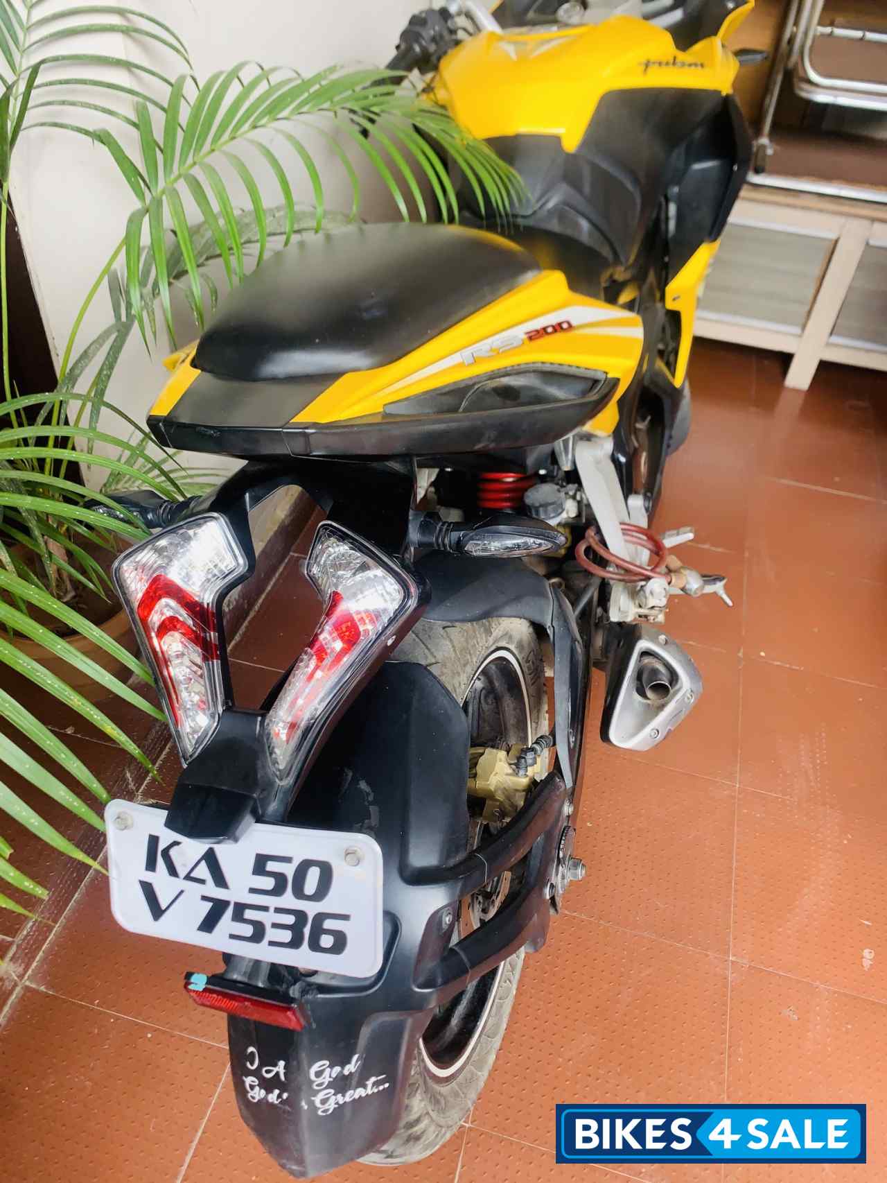 Yellow Bajaj Pulsar RS 200