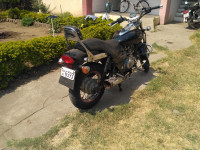 Bajaj Avenger 220 DTS-i