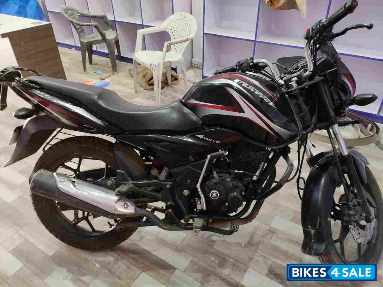 Bajaj Discover 150 S Bajaj Discover 150 S
