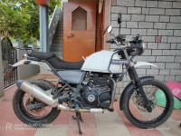 Snow Royal Enfield Himalayan