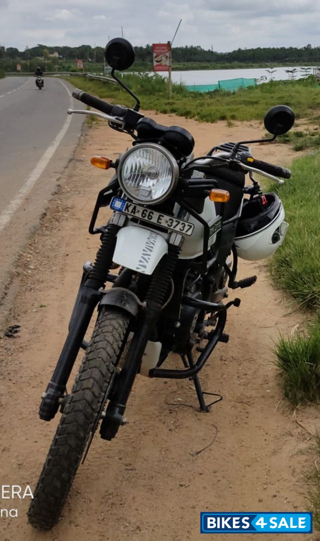 Snow Royal Enfield Himalayan
