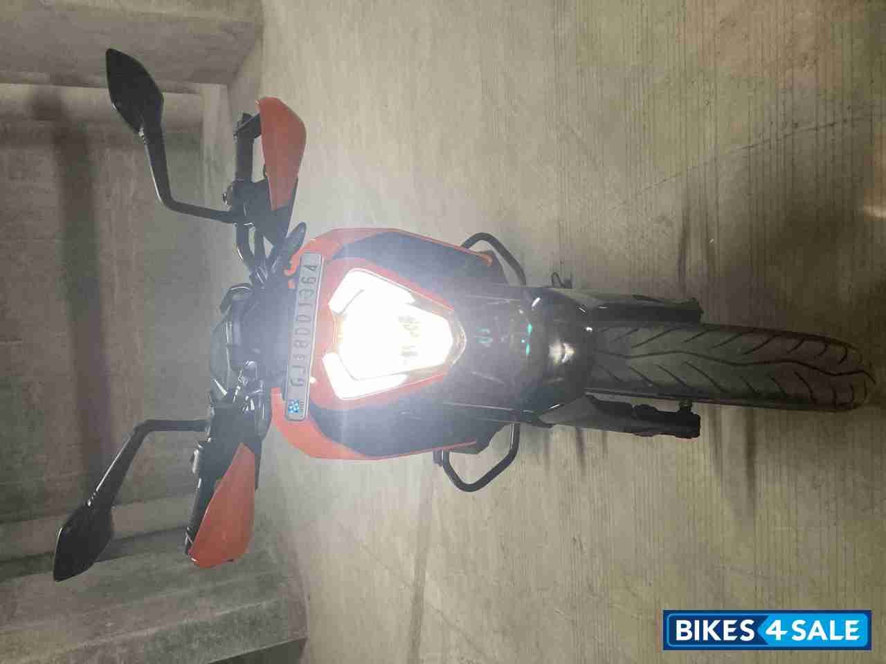 Used 2018 model KTM Duke 250 for sale in Ahmedabad. ID 286894 Bikes4Sale