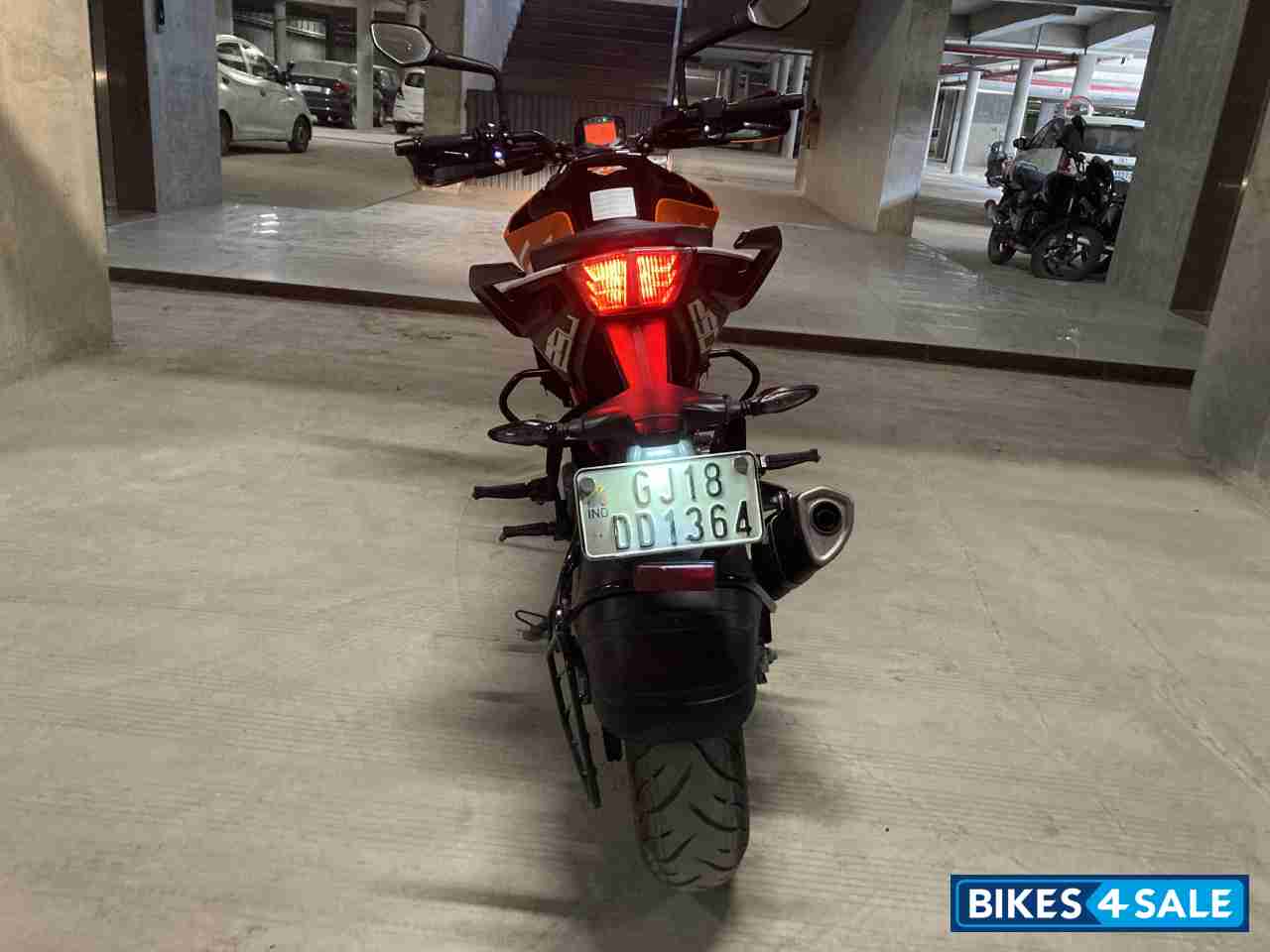 Used 2018 model KTM Duke 250 for sale in Ahmedabad. ID 286894 Bikes4Sale