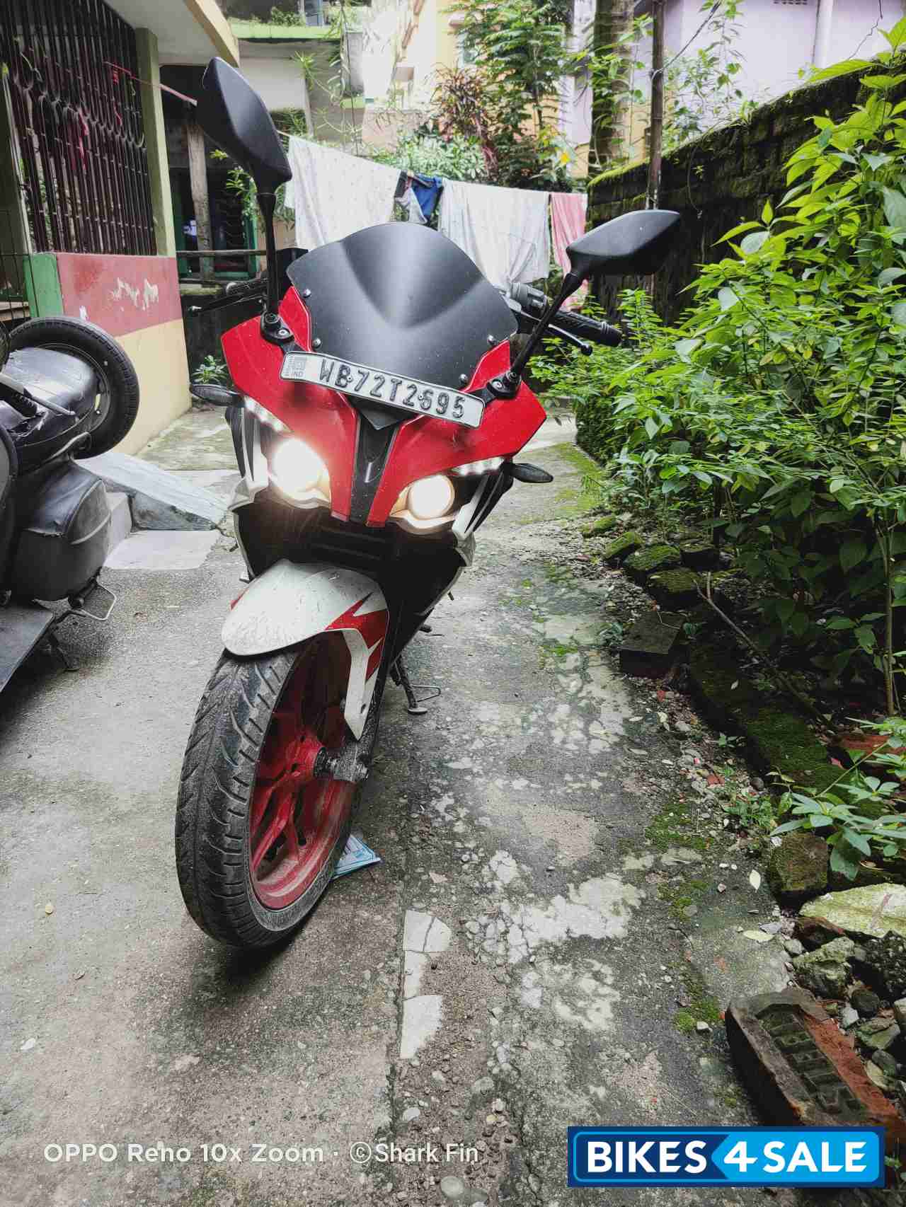 Bajaj Pulsar RS 200 ABS