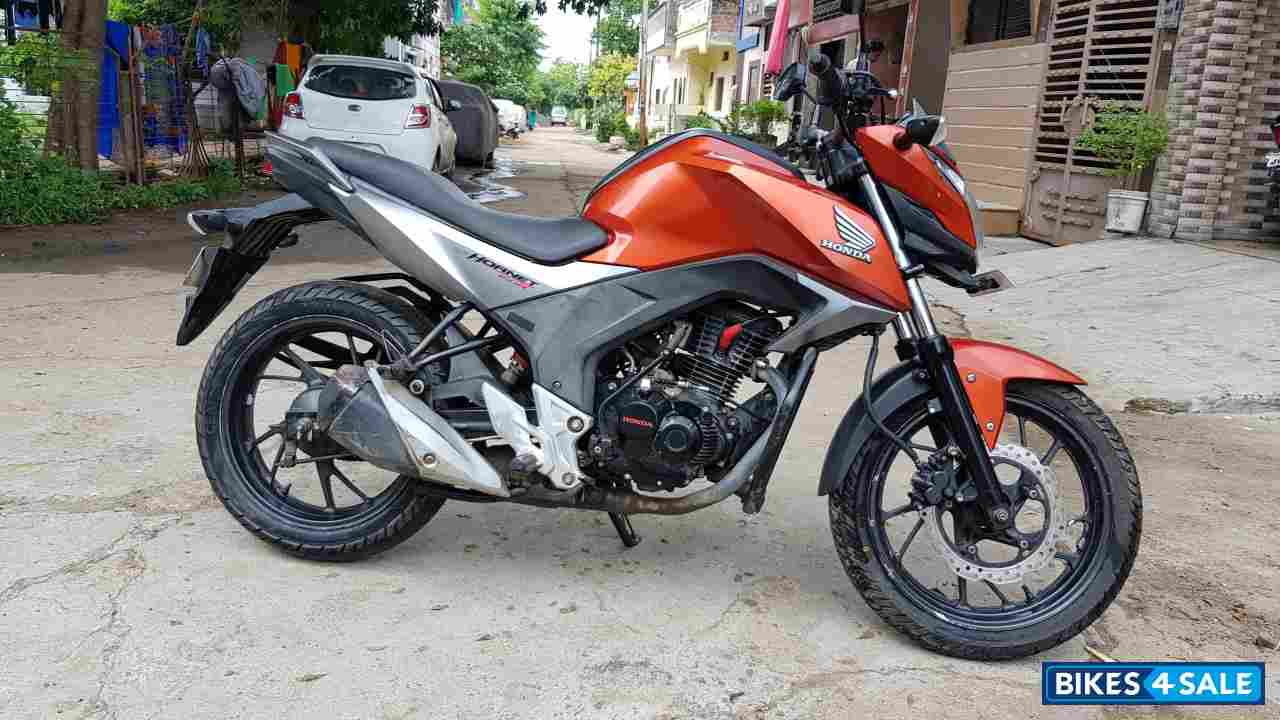 Honda CB Hornet 160R