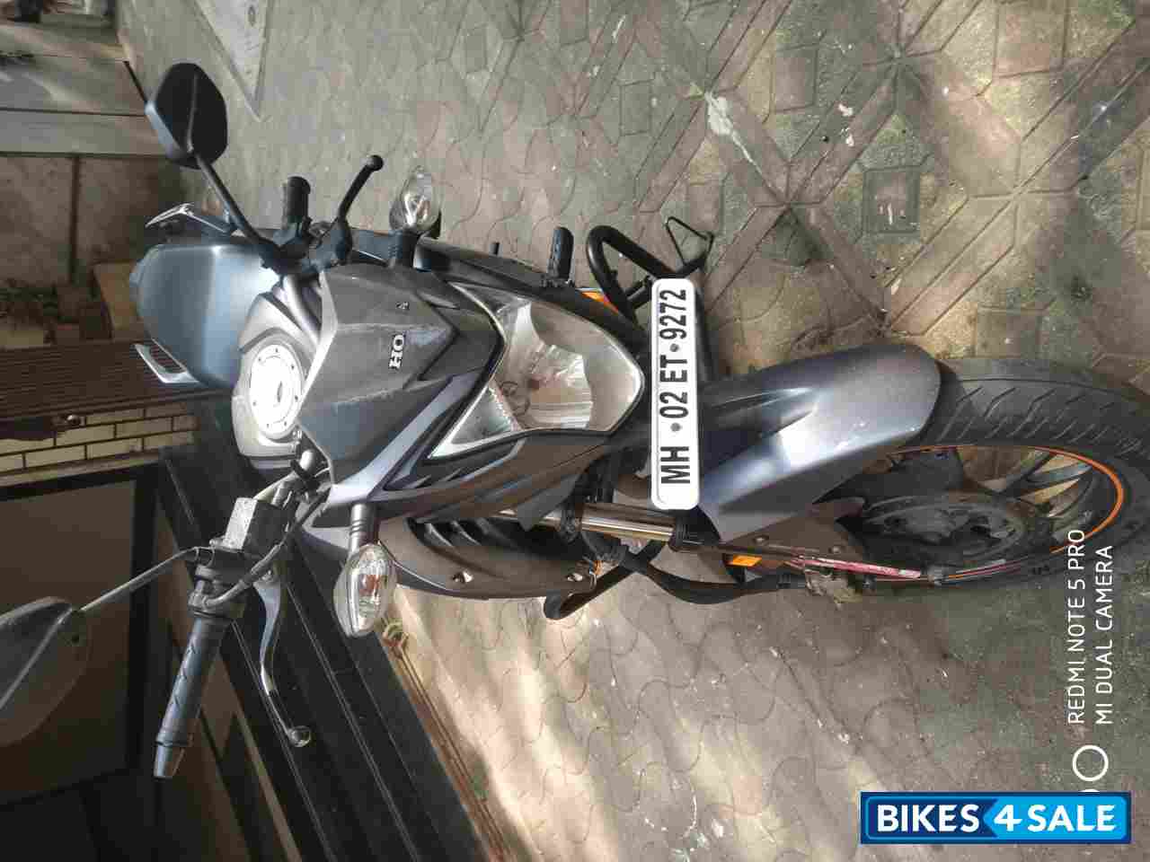 Orange Balck Honda CB Hornet 160R