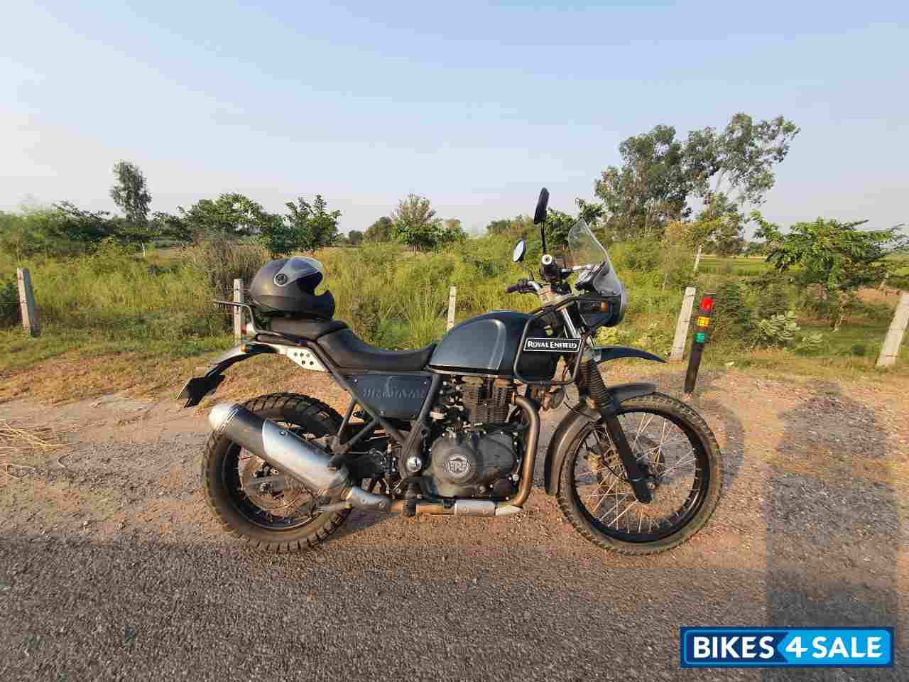 Black Royal Enfield Himalayan Black Royal Enfield Himalayan