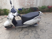 White And Black Honda Activa 125