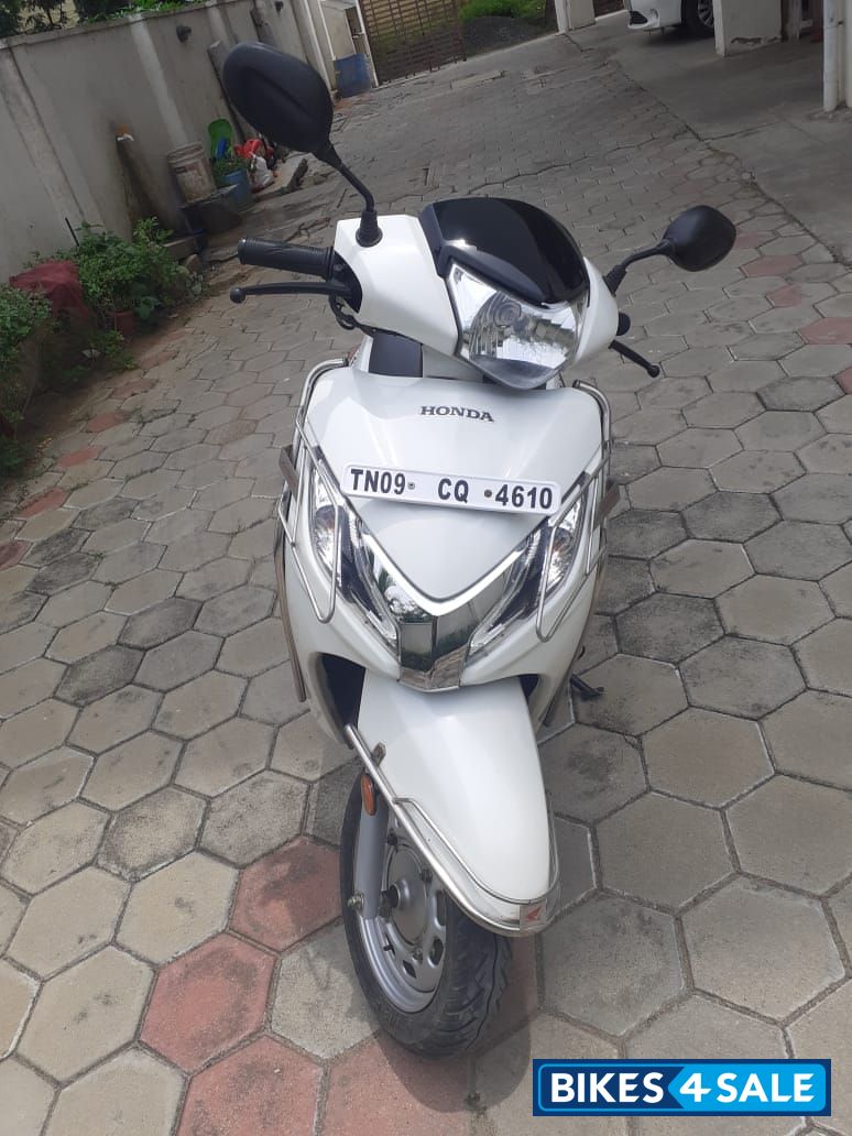 White And Black Honda Activa 125