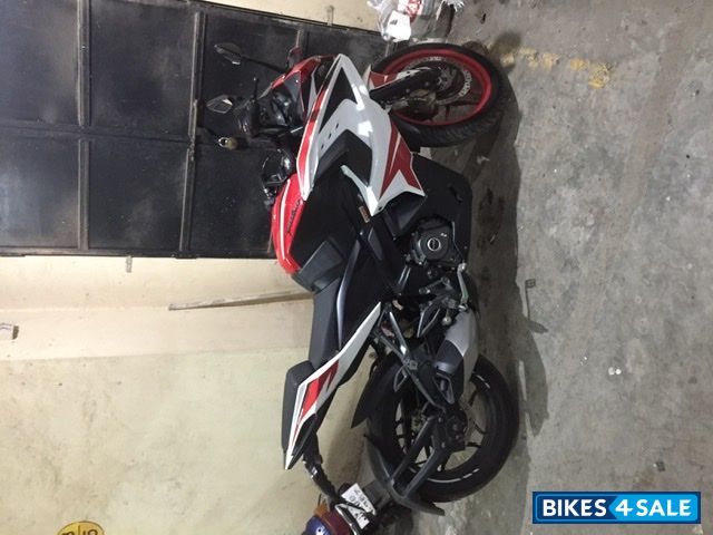 Red Bajaj Pulsar RS 200 ABS