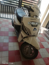 Mahindra Gusto