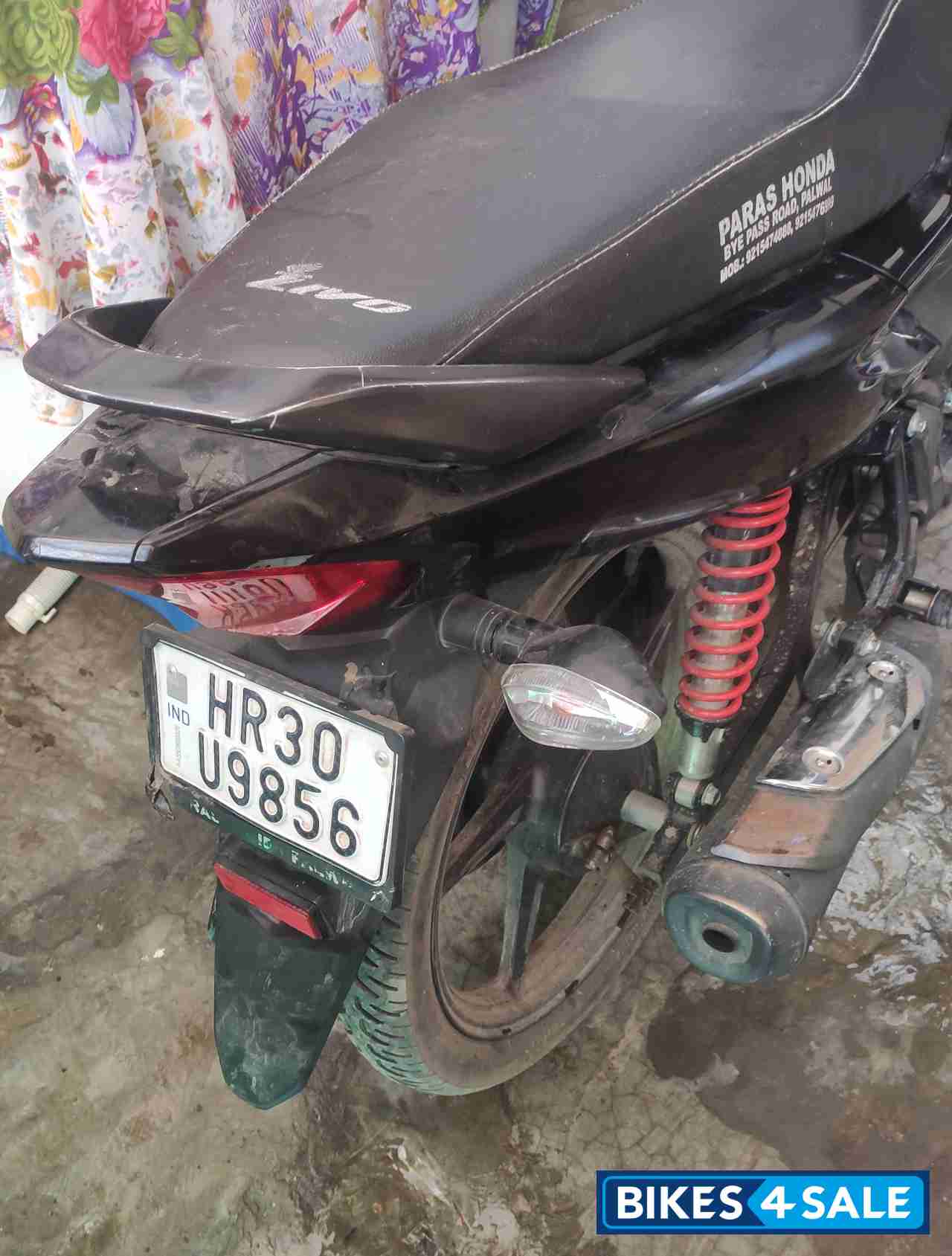 Black Honda Livo 110