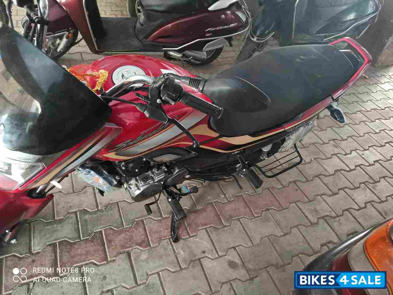 Hero Super Splendor BS6