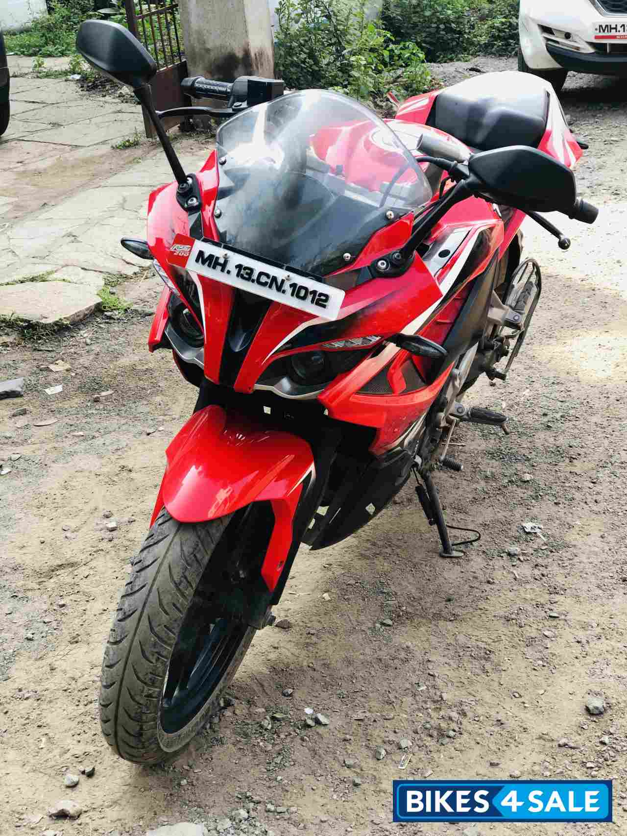 Bajaj Pulsar RS 200