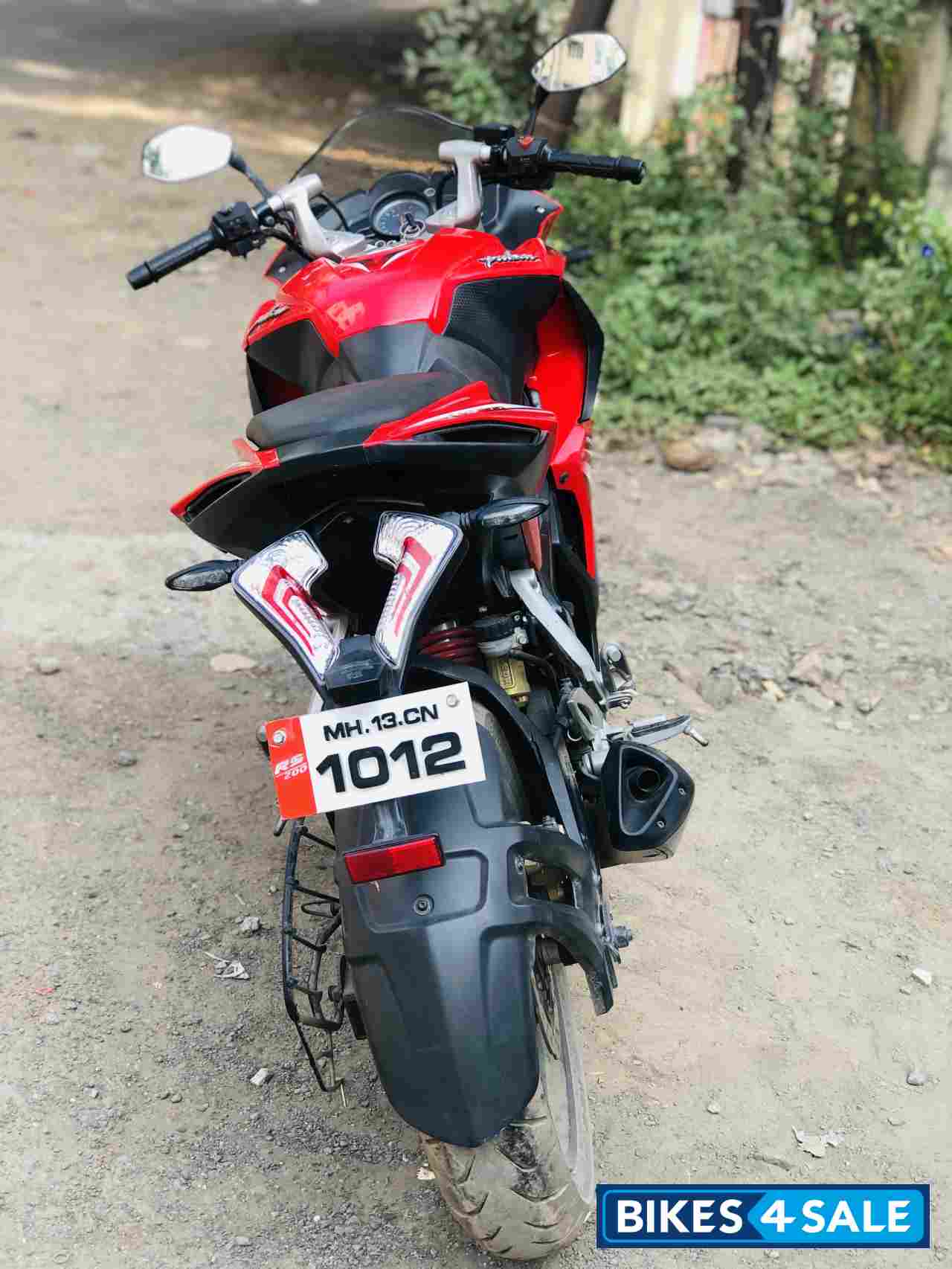 Bajaj Pulsar RS 200
