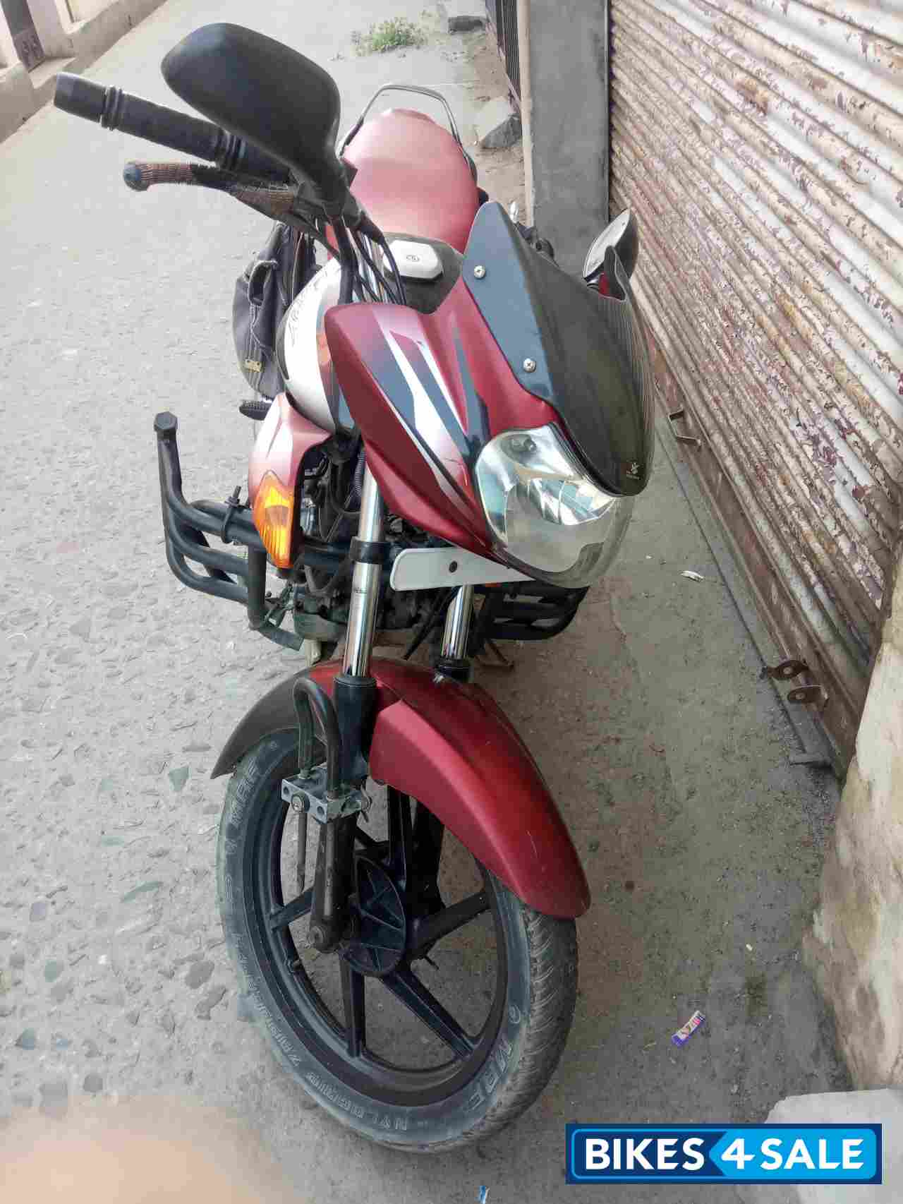 Bajaj Discover DTSi 135