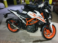 KTM Duke 390  Model