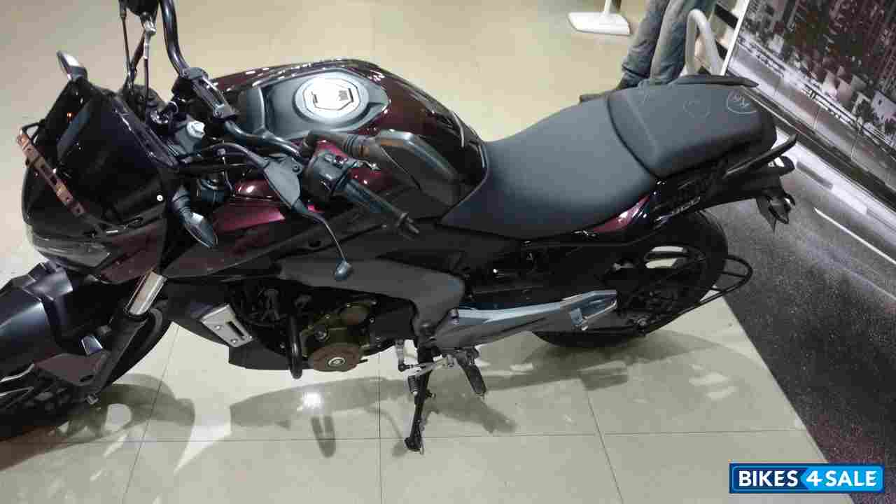 Bajaj Dominar 400 ABS BS6