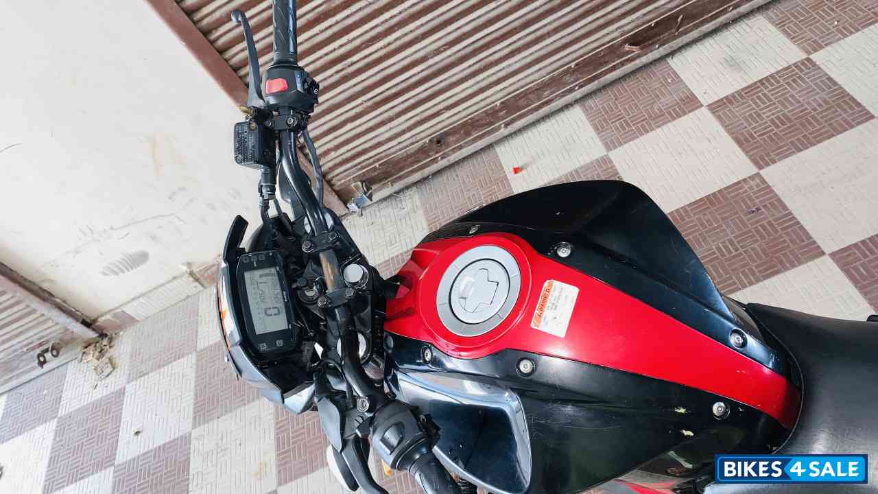 Black And Red Suzuki Gixxer 150