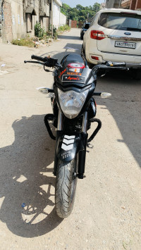 Black And Red Suzuki Gixxer 150