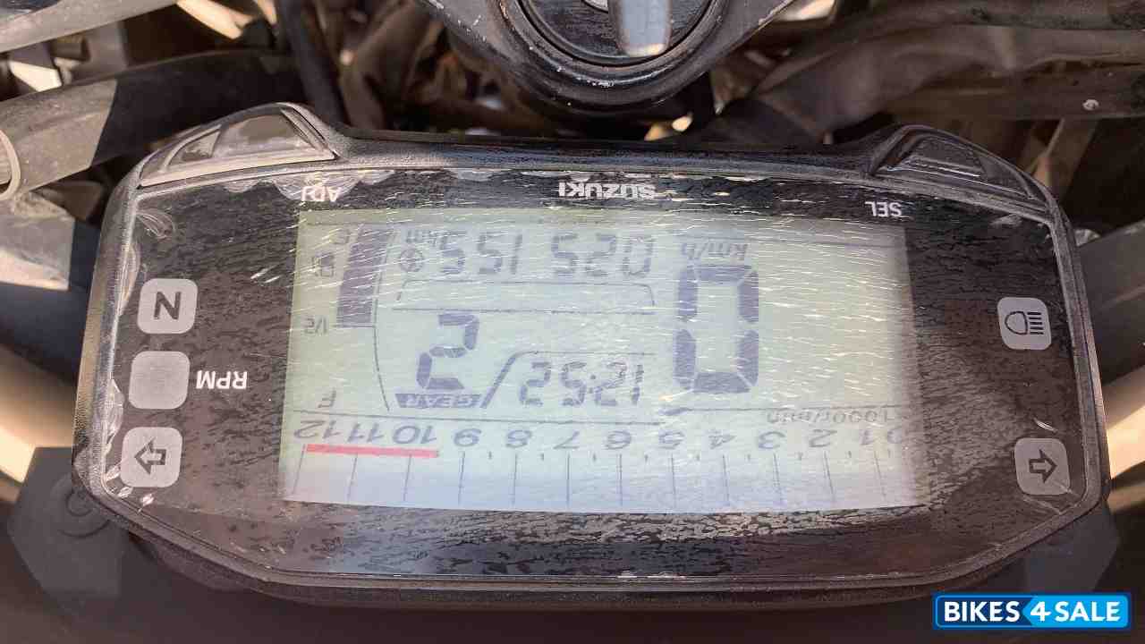 Black And Red Suzuki Gixxer 150