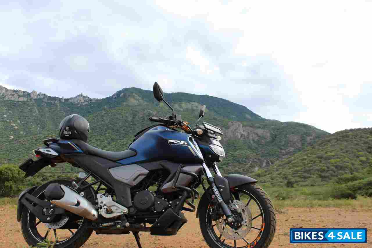 Matt Blue Yamaha FZ-S FI V3