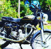 Black Royal Enfield Bullet Standard 350