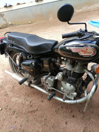 Black Royal Enfield Bullet Standard 350