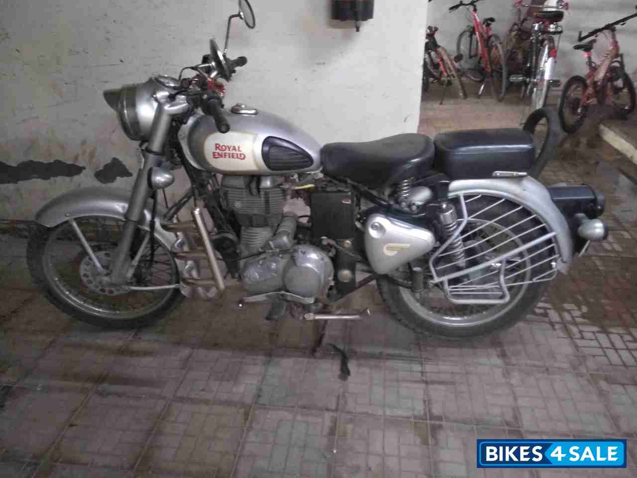 Silver Royal Enfield Classic 350