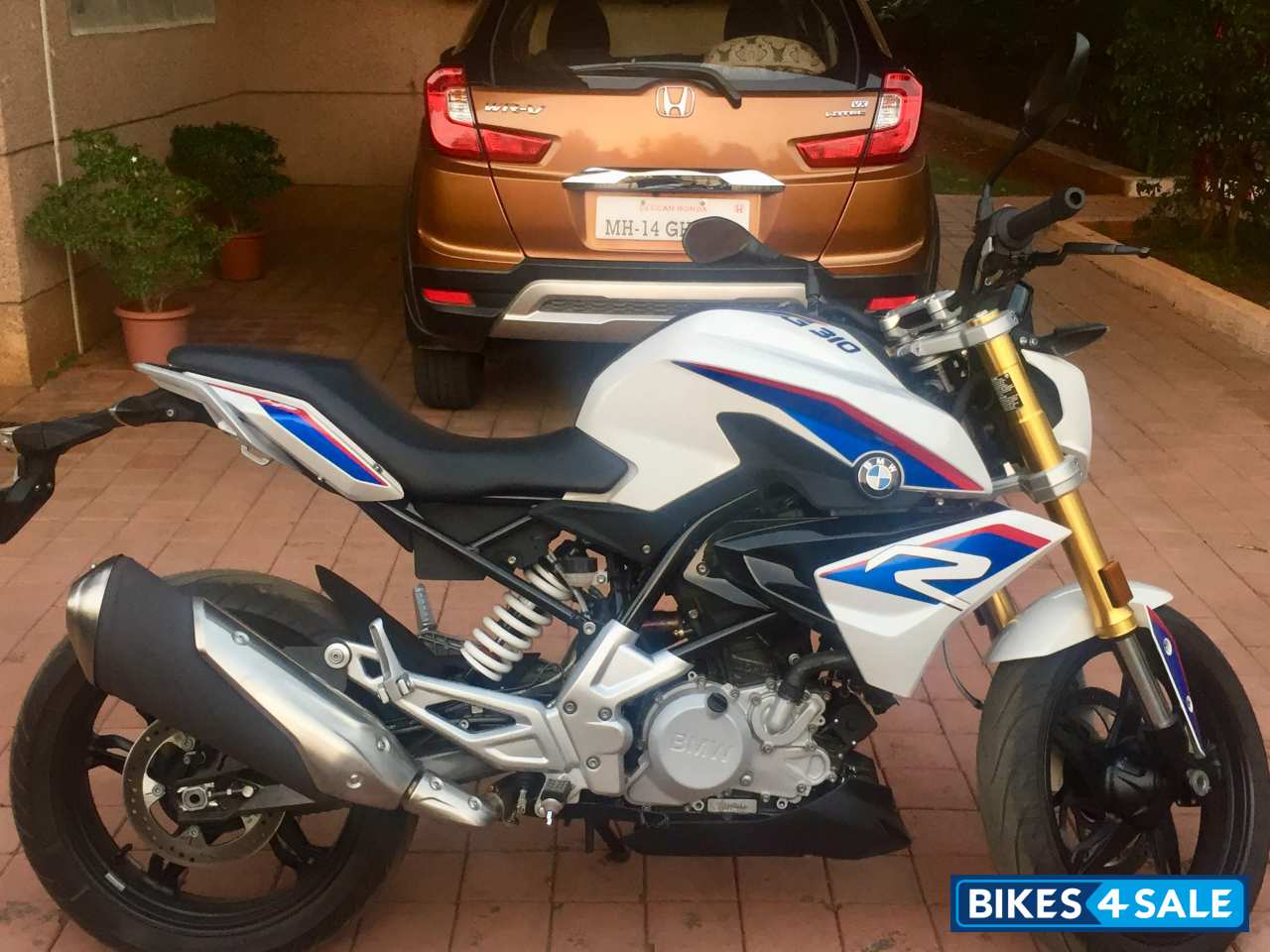 BMW G 310 R