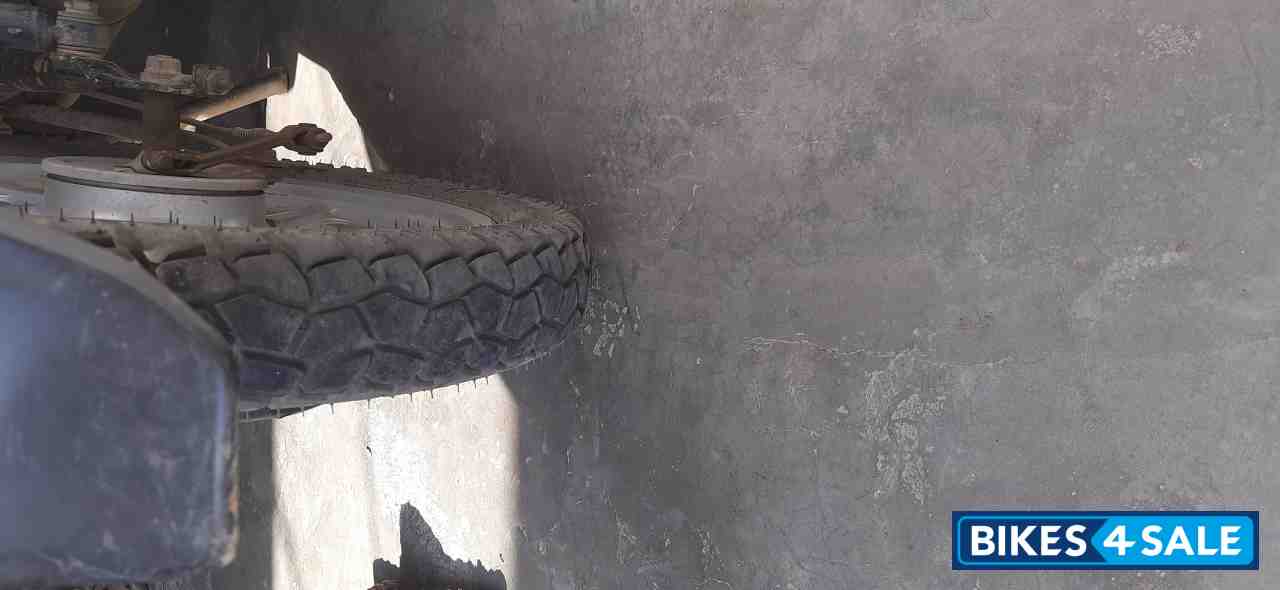 Bajaj Platina 100 ES