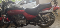 Red Bajaj Avenger 220 DTS-i