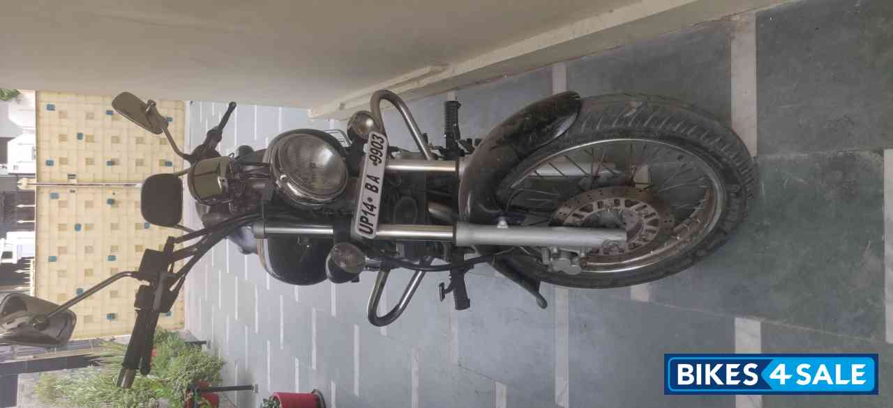 Bajaj Avenger 200 DTS-i