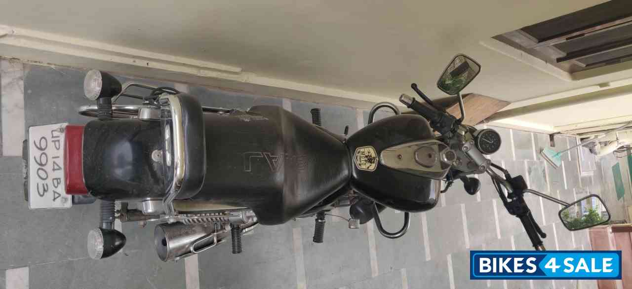 Bajaj Avenger 200 DTS-i