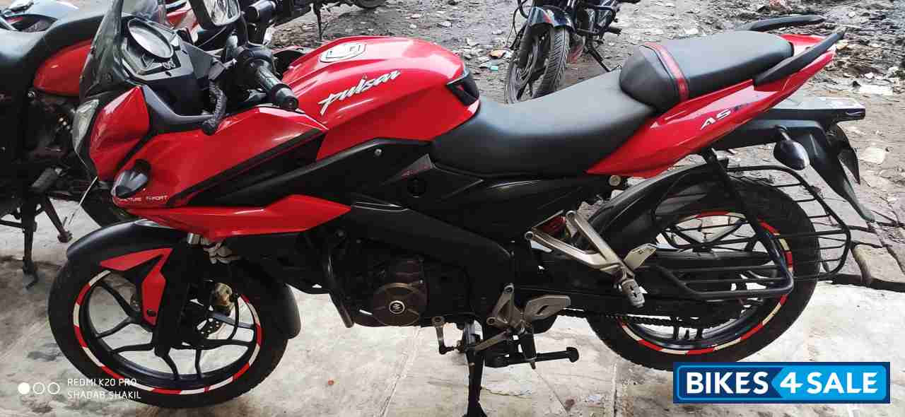 Red Bajaj Pulsar AS 150