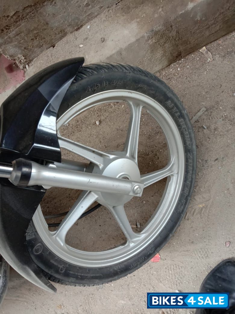 Hero HF Deluxe Hero HF Deluxe