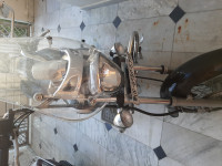 Auburn Black Bajaj Avenger Cruise 220